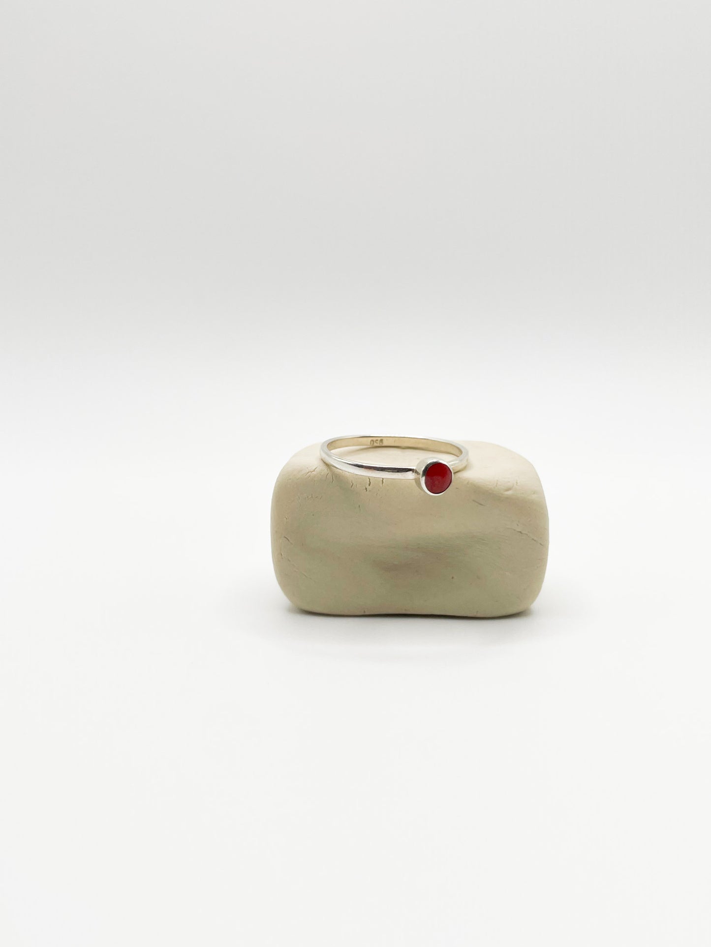 Circulo Stone Ring