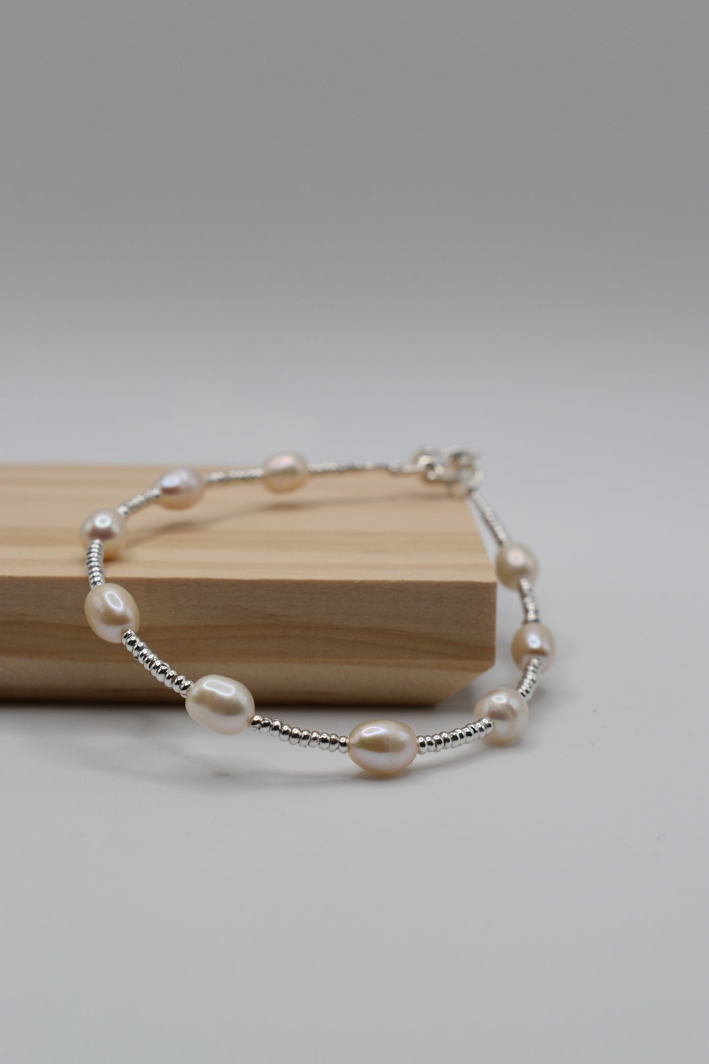 Isabela Pearl Bracelet